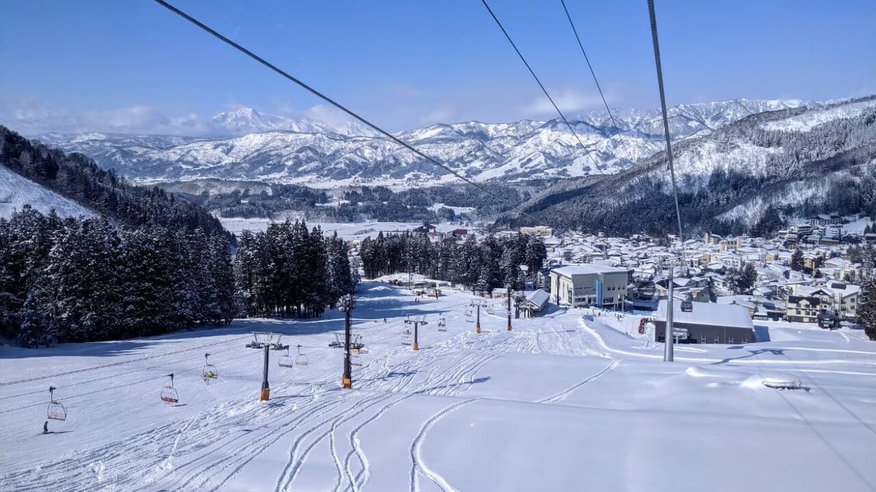 Nozawa Onsen je jedno z najstarších a najznámejších lyžiarskych stredísk v Japonsku.