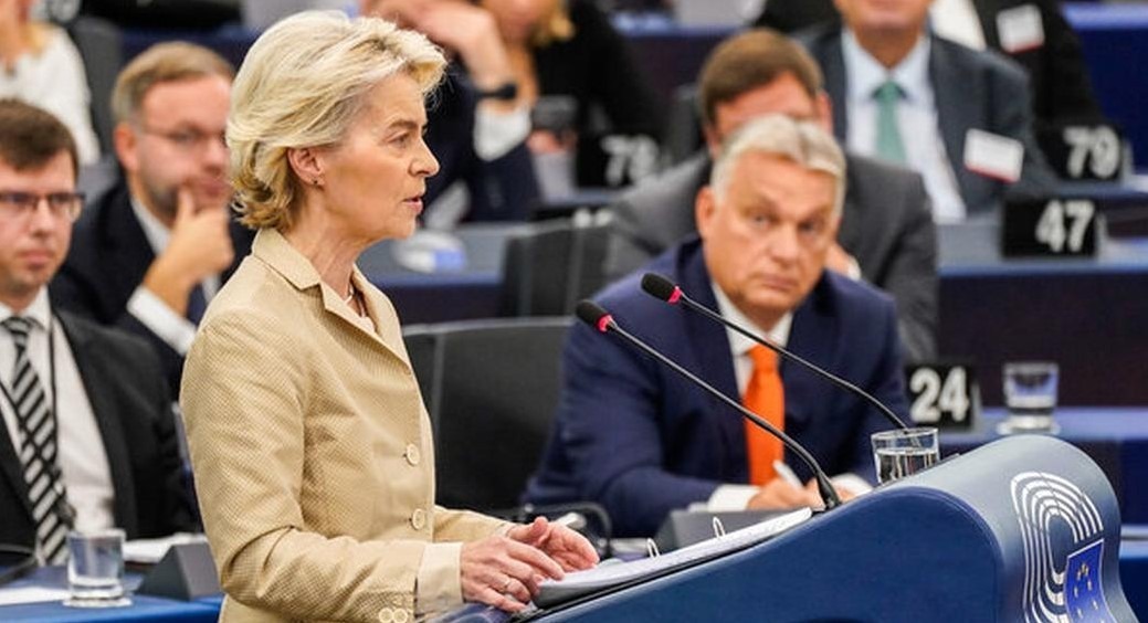 Viktor Orbán a Ursula von der Leyen