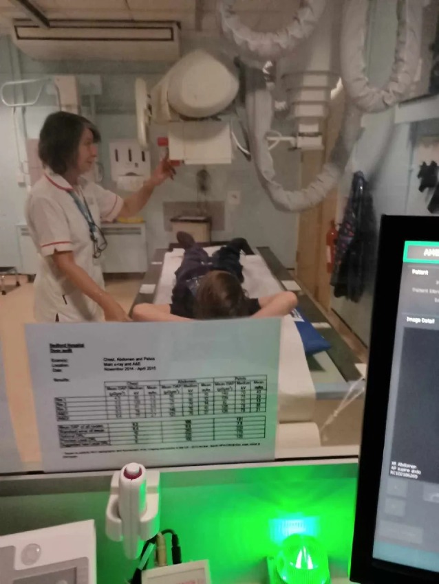 Bobby mal až 12 rokov, keď prehltol magnety a musel podstúpiť niekoľko nemocničných skenov.