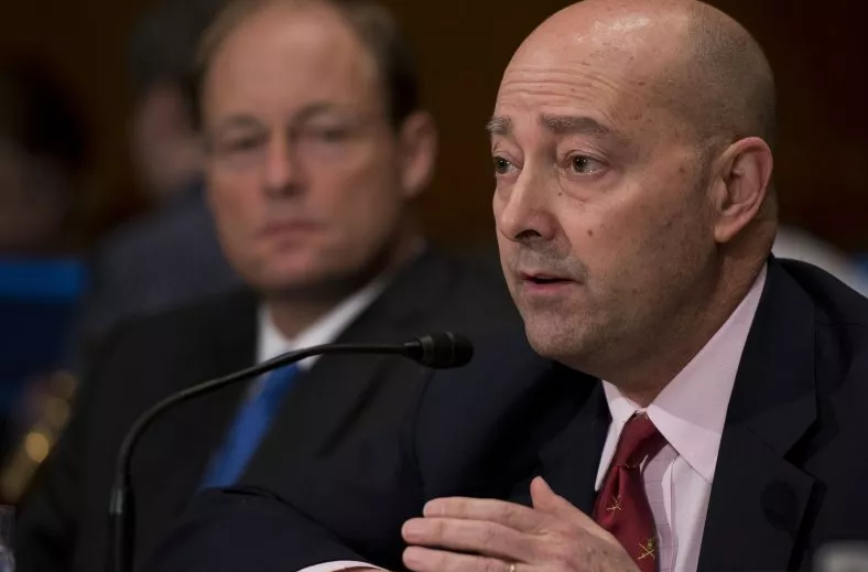 Na snímke James Stavridis počas prejavu 26. marca 2015 vo Washingtone, D.C.