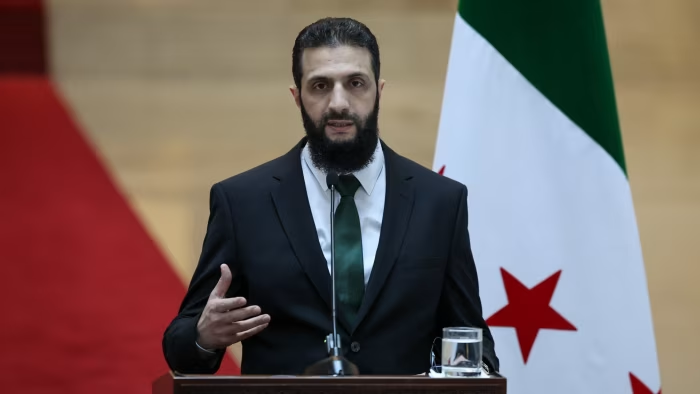 Ahmed al-Šaráa, de-facto líder Sýrie.