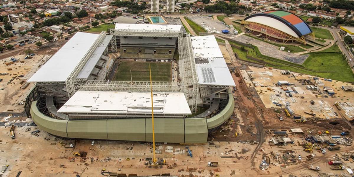 MSF14: Za tragický pád žeriavu na štadióne v Sao Paulo mohla vlhká pôda