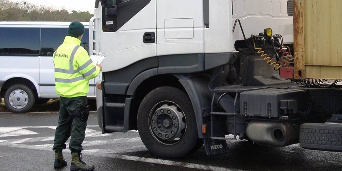 Poľskí colníci skonfiškovali 150 kg heroínu v kamióne z Ukrajiny