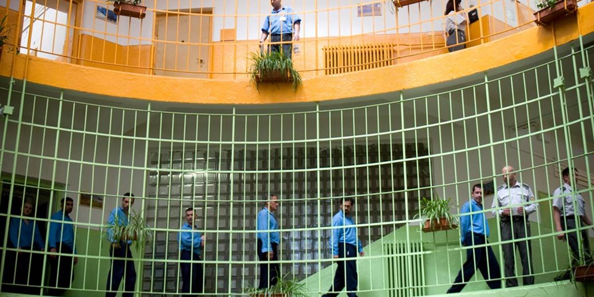 Vlani stál ročný pobyt väzňa za mrežami 14-tisíc eur