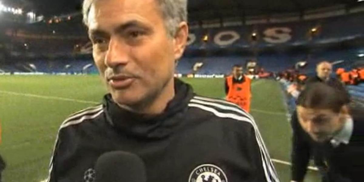Zlatan Ibrahimovič narušil rozhovor Mourinha po vyradení PSG z Ligy majstrov