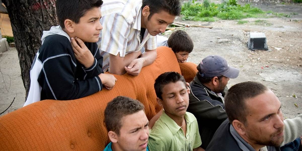 Pre školy s rómskymi žiakmi obstarajú ďalšie pomôcky
