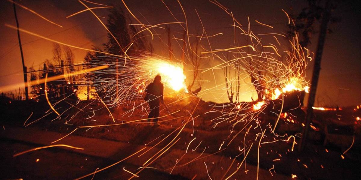 Obrovský požiar v Čile: Zničených je 2000 budov, 12 mŕtvych!