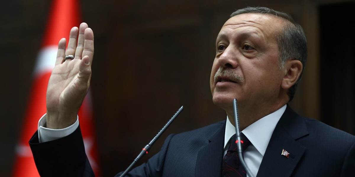 Turecká vládna strana chce premiéra za prezidenta