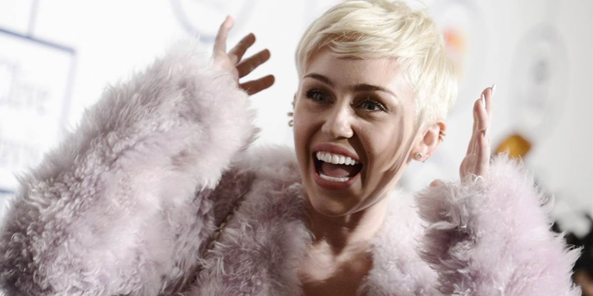 Miley Cyrus chcela zavraždiť Hannu Montanu, tvrdí Parton