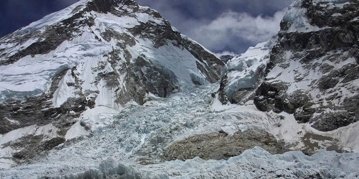 Šerpovia na Everest tento rok už nepolezú