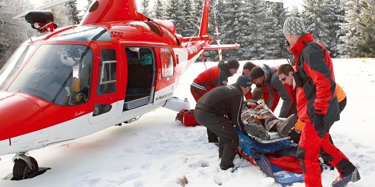 Horskí záchranári ošetrovali aj lyžiara pohryzeného psom