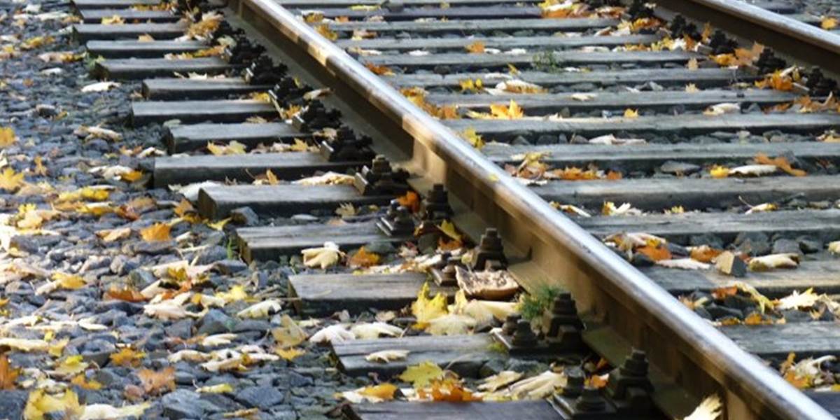 Ďalšia smrť na železnici: Zrážku s vlakom neprežil 66-ročný muž
