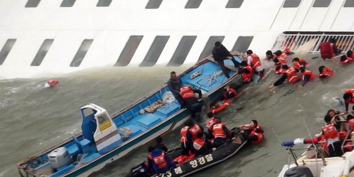 Úrady skorigovali počet zachránených z potopeného trajektu