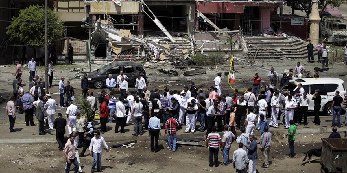 Pri útoku samovražedného atentátnika zahynulo päť civilistov