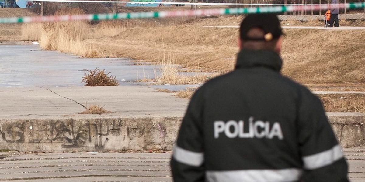 Na Pezinskej babe našli telo 33-ročného muža: Bolo zavesené na strome!