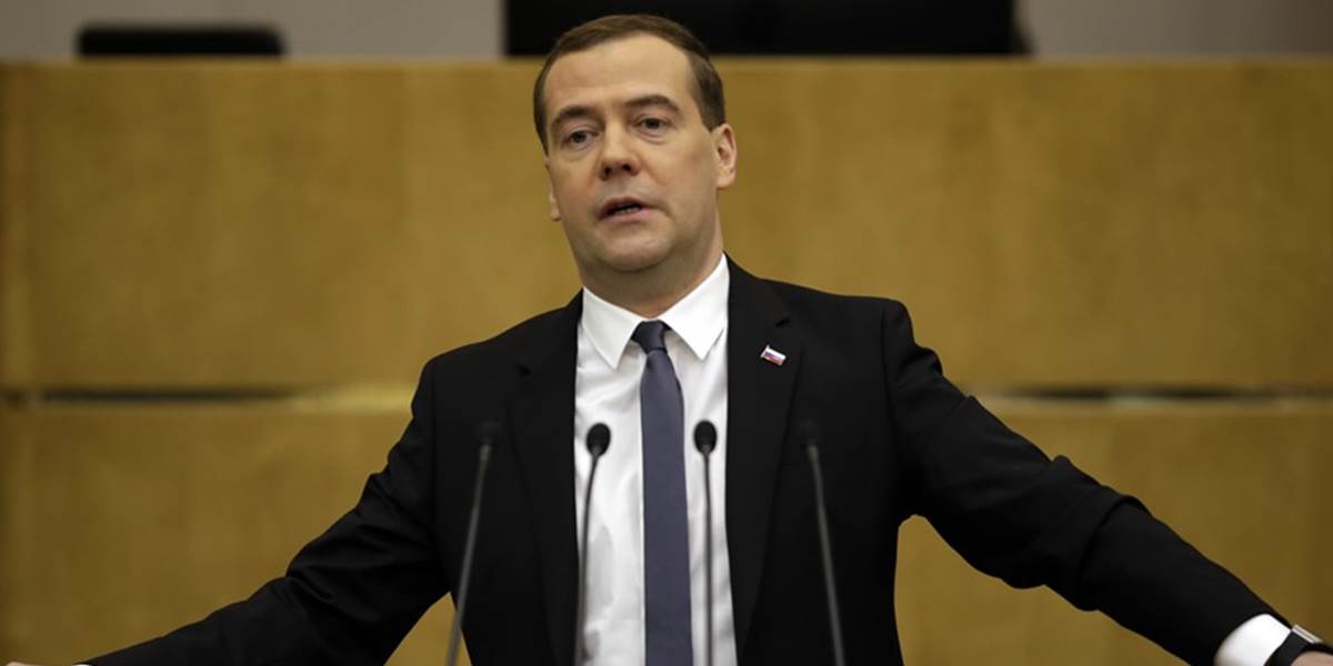 Medvedev pohrozil Moldavsku sankciami po incidente s Rogozinom