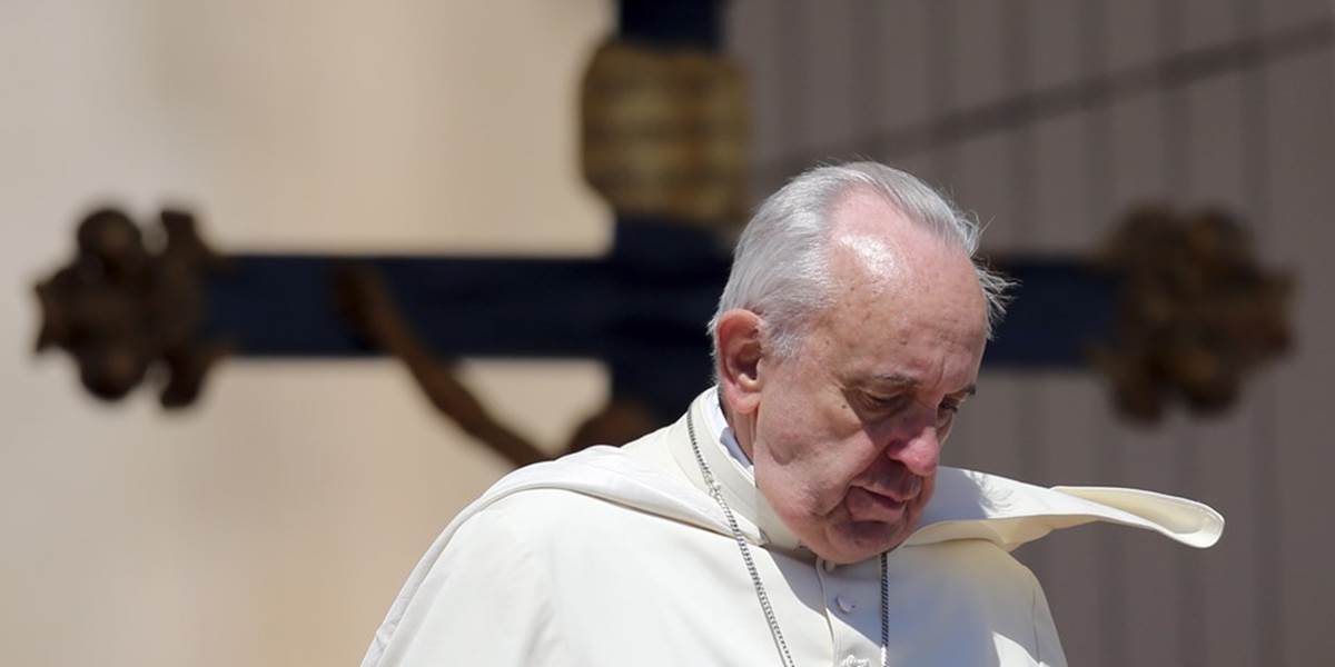 Pápež šokuje: Pokrstil by som aj Marťanov