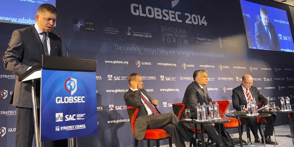 Premiér na konferencí Globsec: Viac peňazí na armádu nedáme