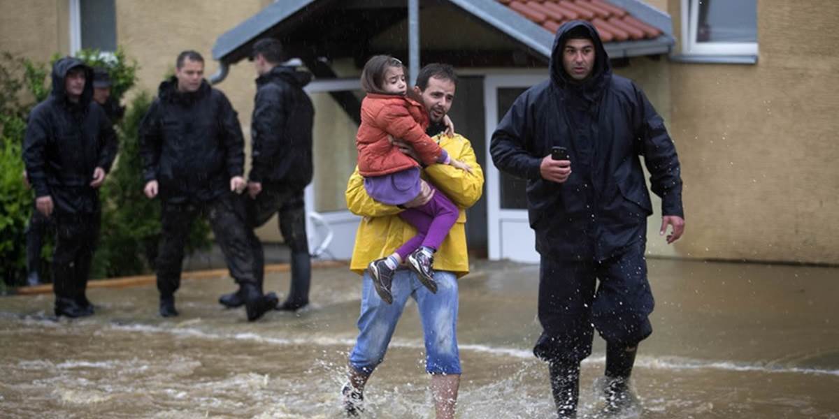 Balkán bičuje silná búrka, vyžiadala si najmenej dva ľudské životy!