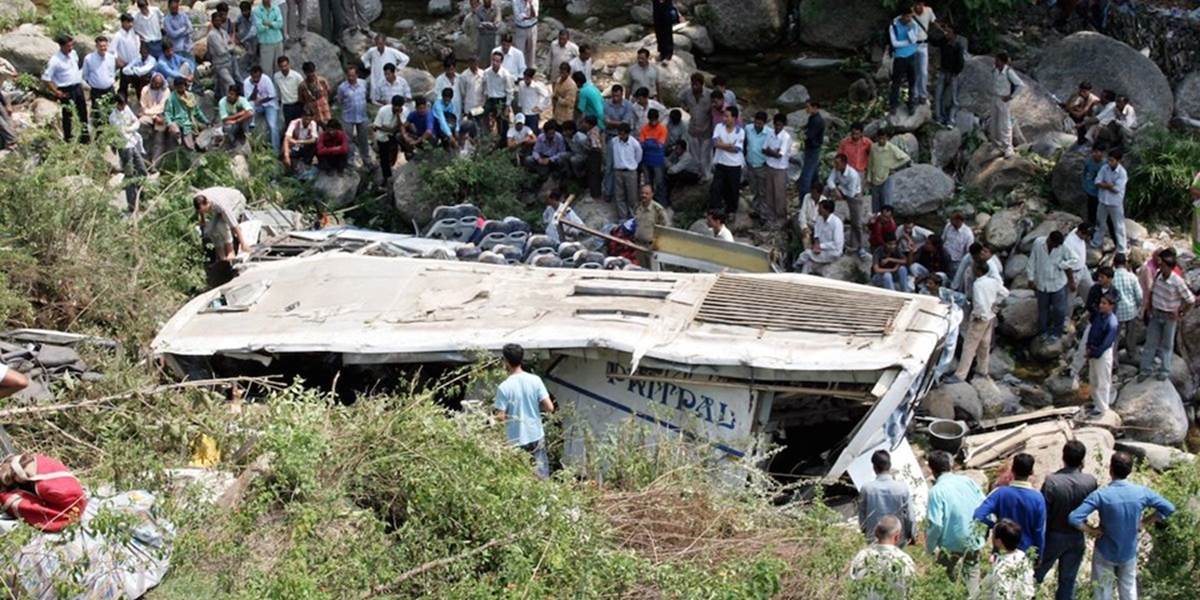 Nehoda autobusu na severovýchode Brazílie si vyžiadala 21 mŕtvych
