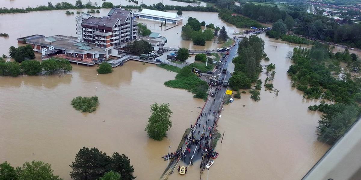 Tisícročná voda na Balkáne: Povodne ohrozujú mestá a elektrárne v Srbsku aj Bosne!