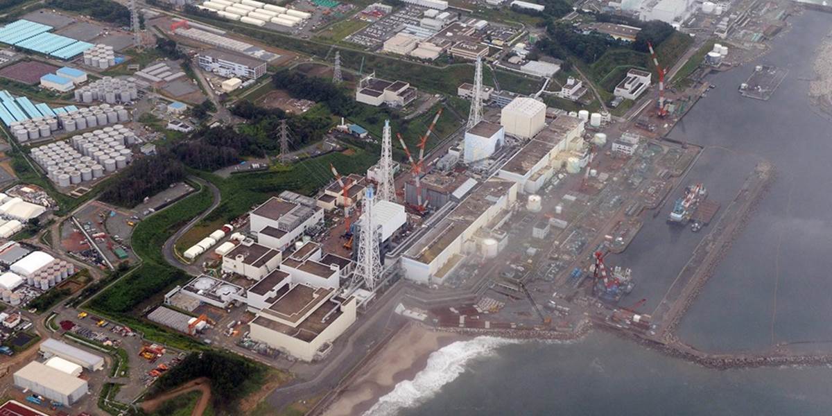 Vo Fukušime začali vypúšťať do oceánu rádioaktívnu vodu