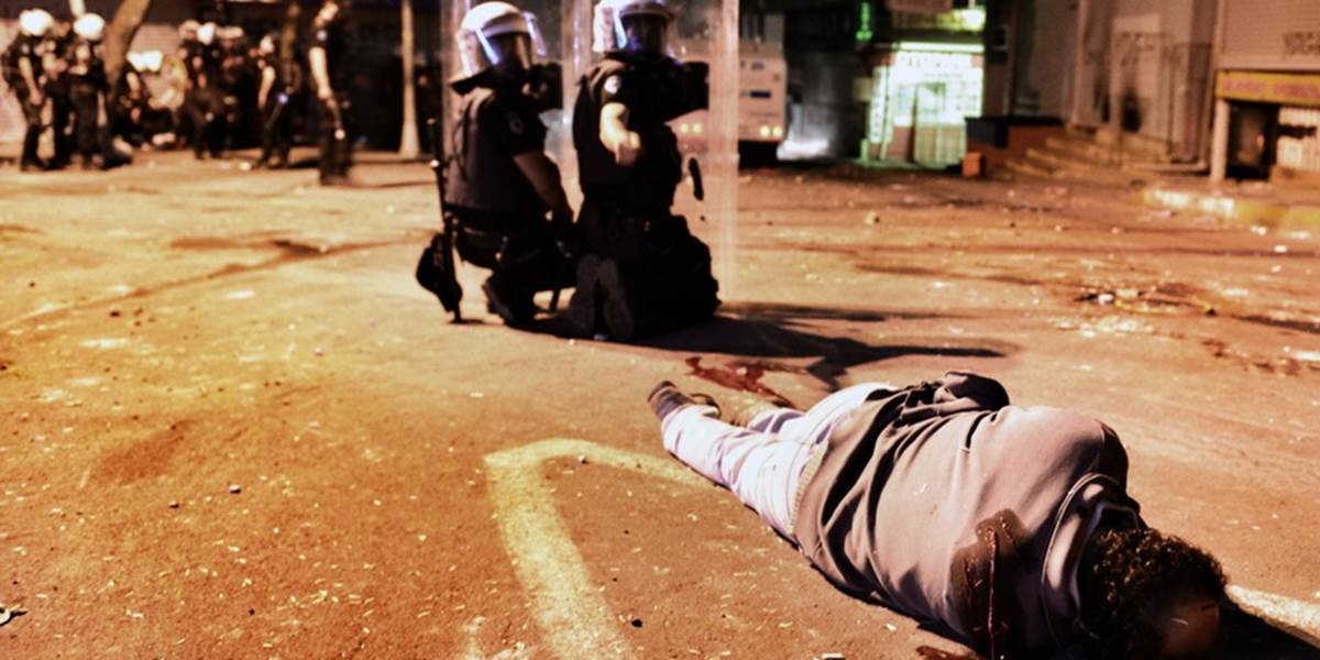 VIDEO Krvavé demonštrácie v Istanbule: Dvaja mŕtvi!
