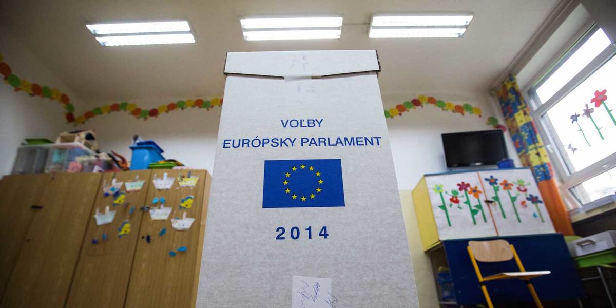 Eurovoľby pokračujú posledným dňom, volí sa v 21 krajinách