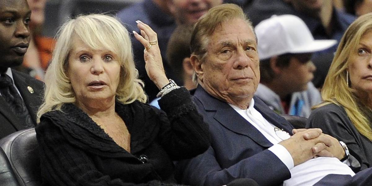 Sterling sa vzdal podielu v Clippers, prenechá ho manželke