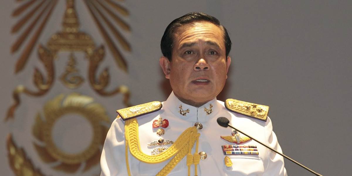 Vodcu vojenského prevratu v Thajsku vymenoval kráľ do čela junty