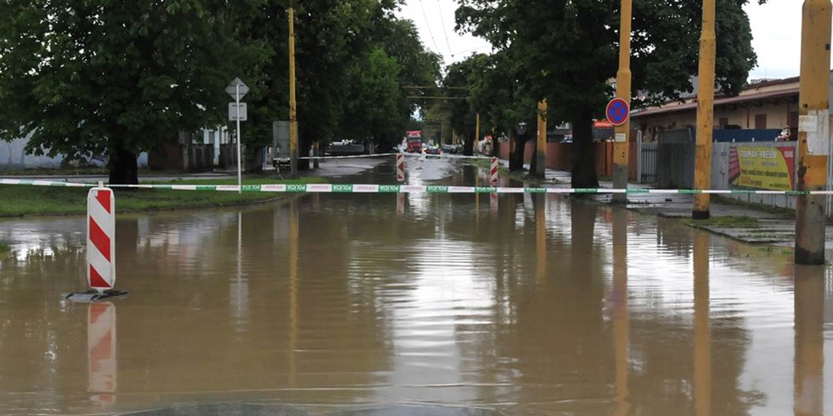 Prívalové dažde spôsobili lokálne záplavy v okolí Zlína i Nového Jičína