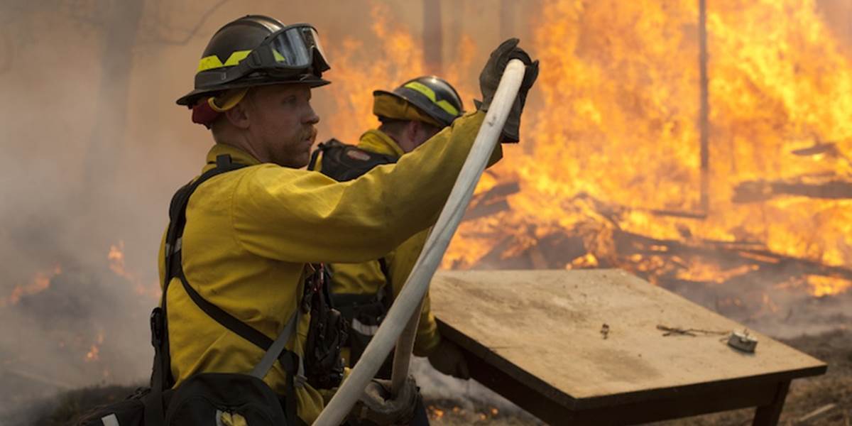 Požiar na Aljaške si vyžiadal evakuáciu asi 1000 budov