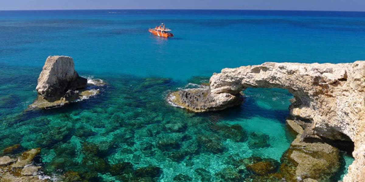 Najčistejšiu vodu na kúpanie v Európskej únii možno nájsť na Cypre