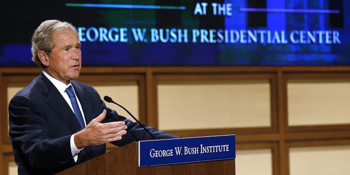 Georgeovi W. Bushovi čiastočne nahradili kolenný kĺb