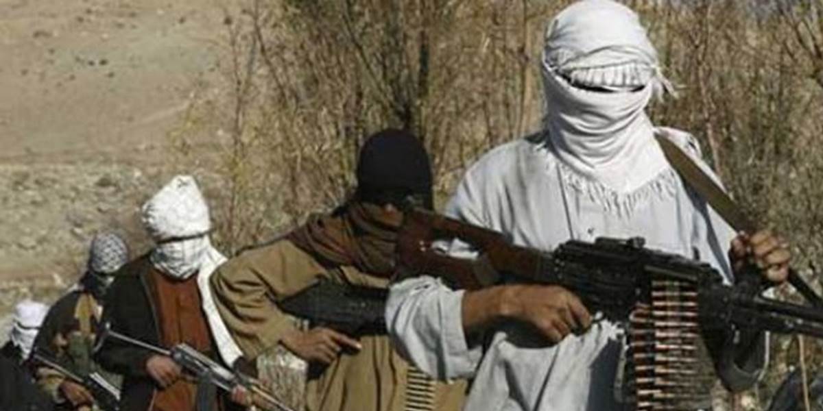 Taliban sa rozpadol na dve skupiny