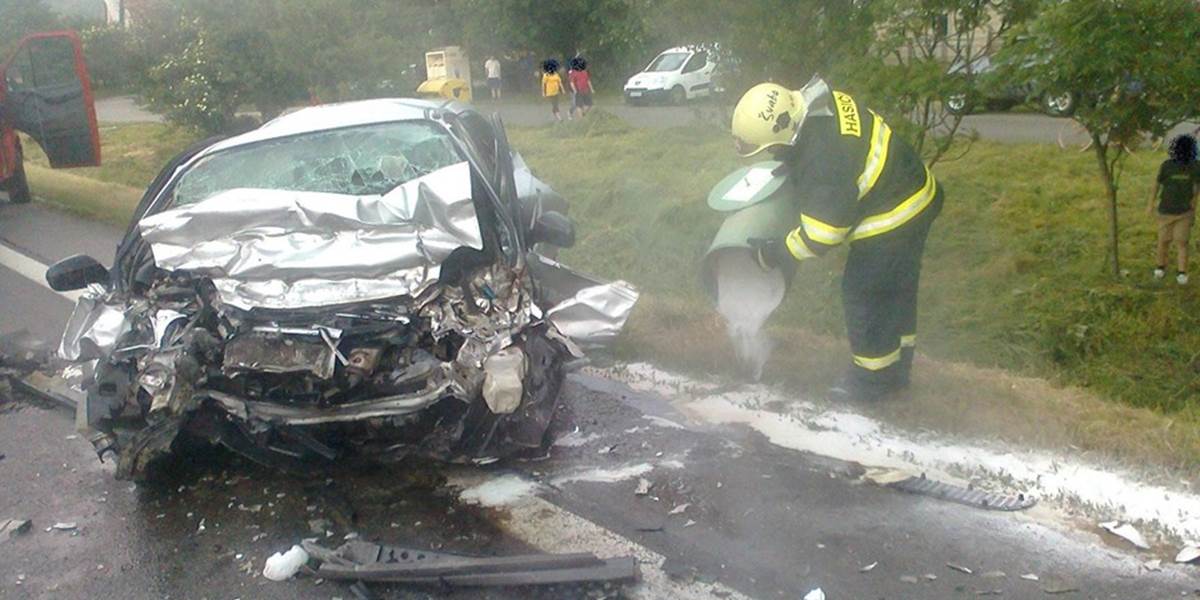 Tragická nehoda: Vodič Hondy (†68) zomrel po zrážke s kamiónom