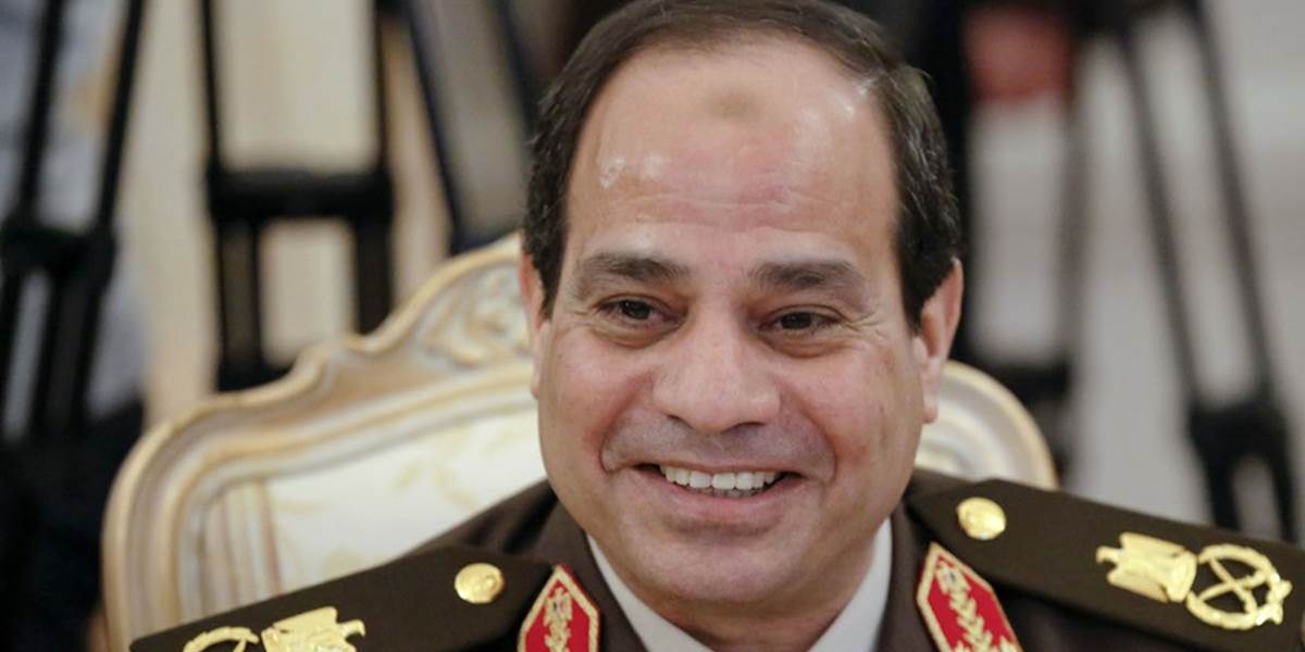 Egypt má nového prezidenta: Zvíťazil bývalý náčelník egyptskej armády