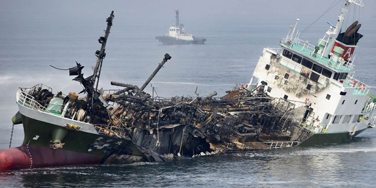 Neďaleko japonského prístavu explodoval ropný tanker