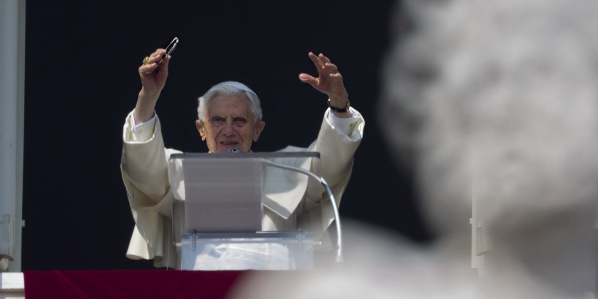 Pápež Benedikt XVI. sa prihovoril ľuďom na predposlednej modlitbe