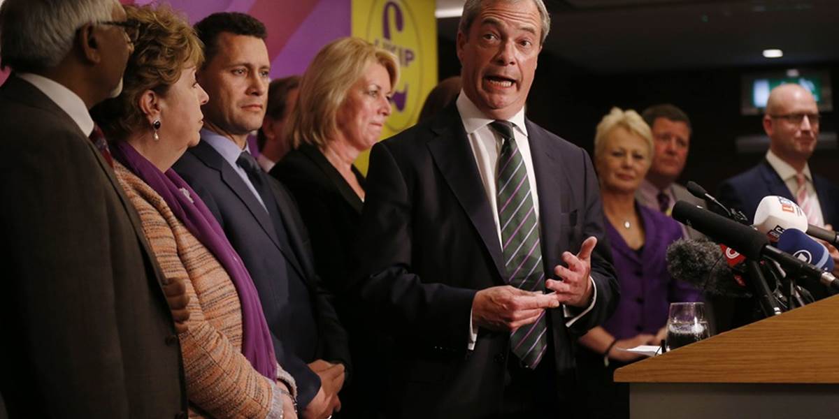 Britskej euroskeptickej UKIP v doplňovacích voľbách tesne uniklo víťazstvo