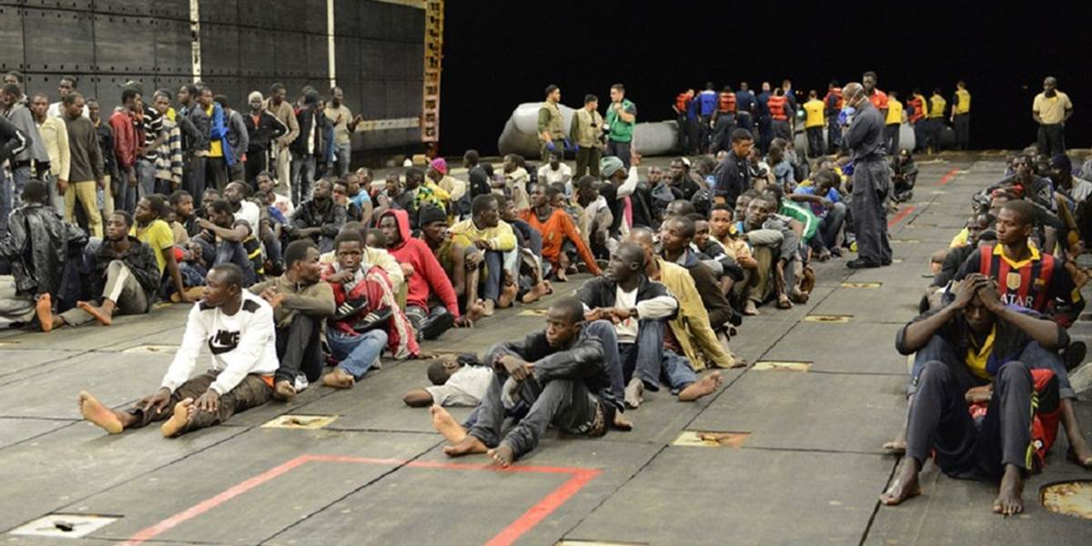 Ozbrojené sily zachránili v Stredozemnom mori 130 migrantov