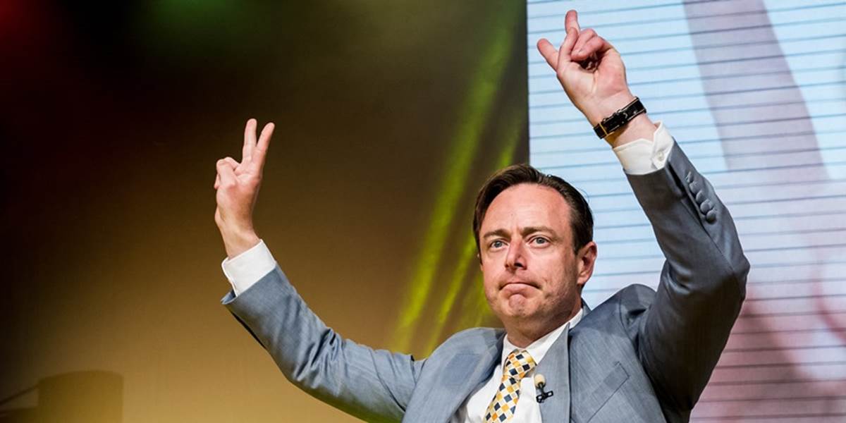 Belgický kráľ dal do tretice šancu De Weverovi na zostavenie vlády