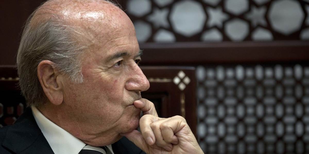 Blatter zaradil spiatočku, neoznámil kandidatúru