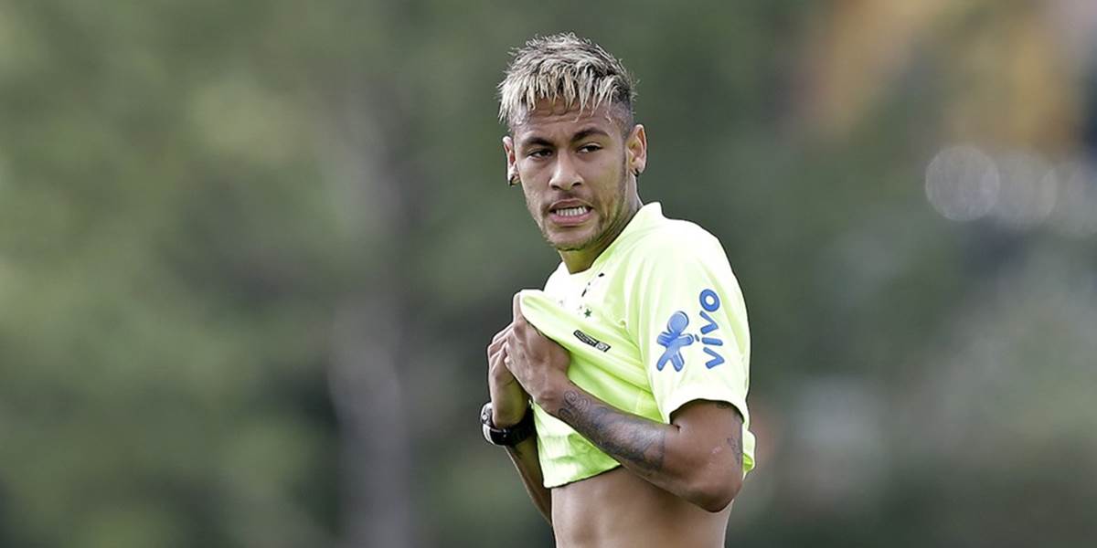 Neymar s novým účesom, pokračuje v tradícii