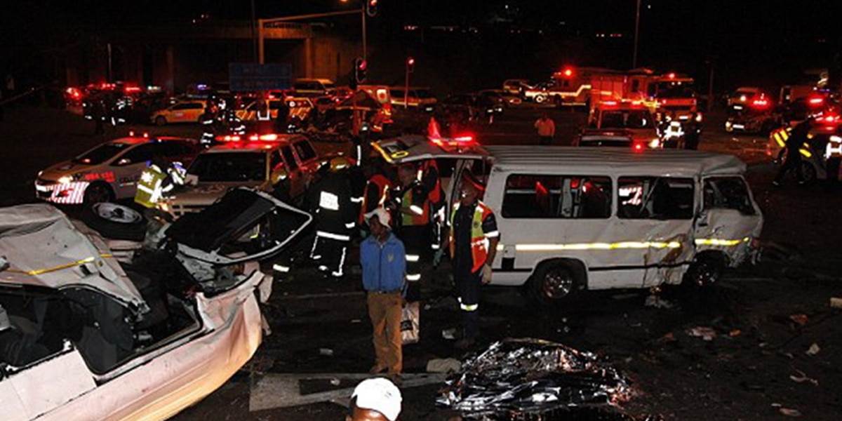 Poslanec narazil do minibusu, zabil 11 ľudí vrátane dieťaťa!