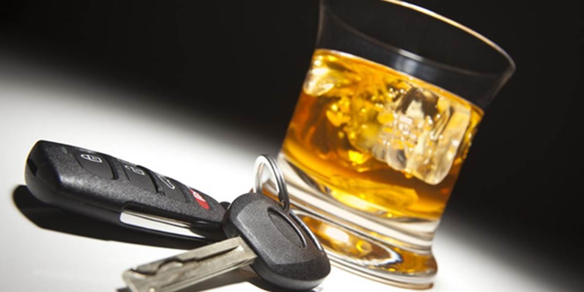 Opäť alkohol za volantom: Vodič (49) nafúkal vyše dve promile!