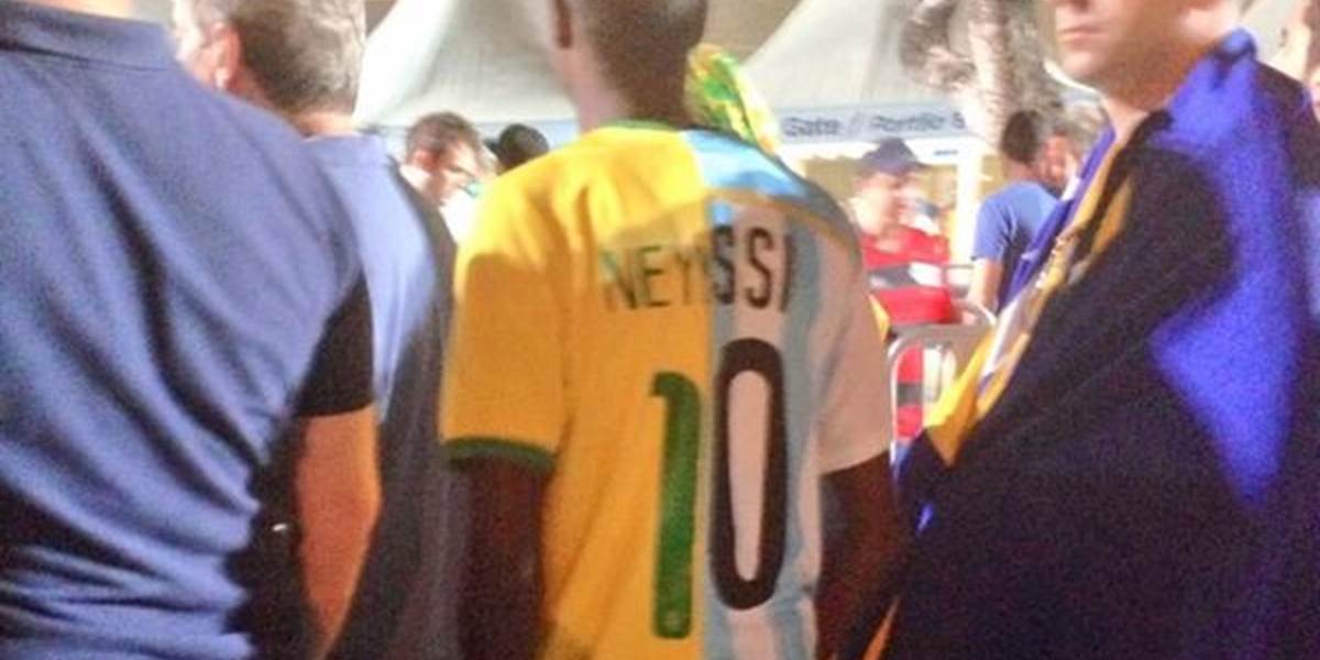 Nerozhodný fanúšik sa nevedel rozhodnúť medzi Neymarom a Messim