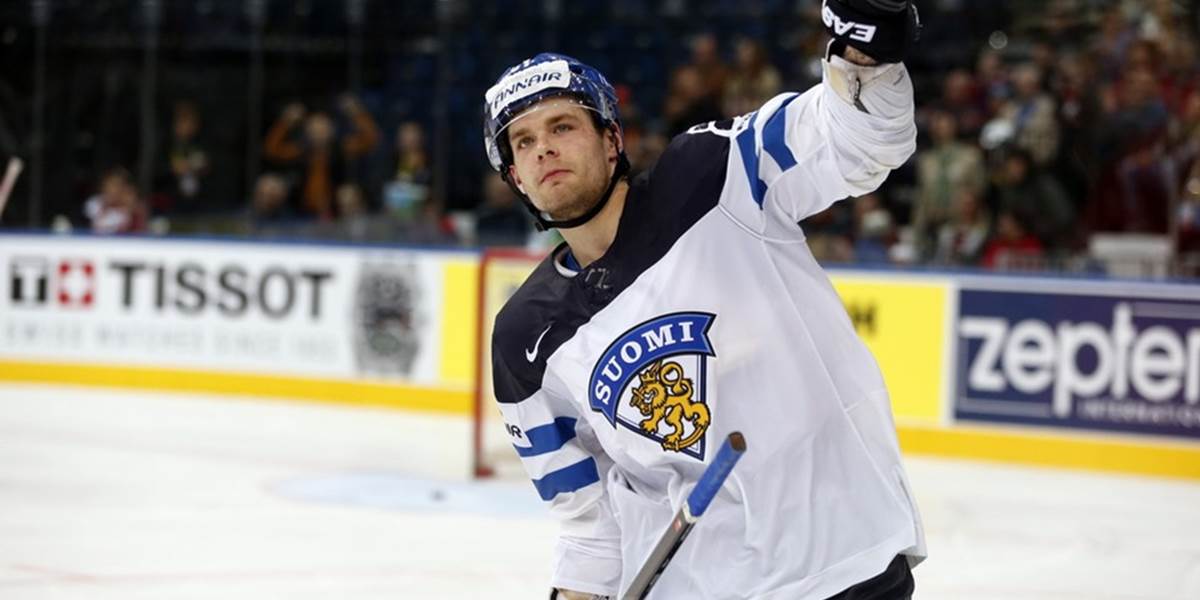NHL: Fínsky mladík Pakarinen podpísal nováčikovský kontrakt s Edmontonom