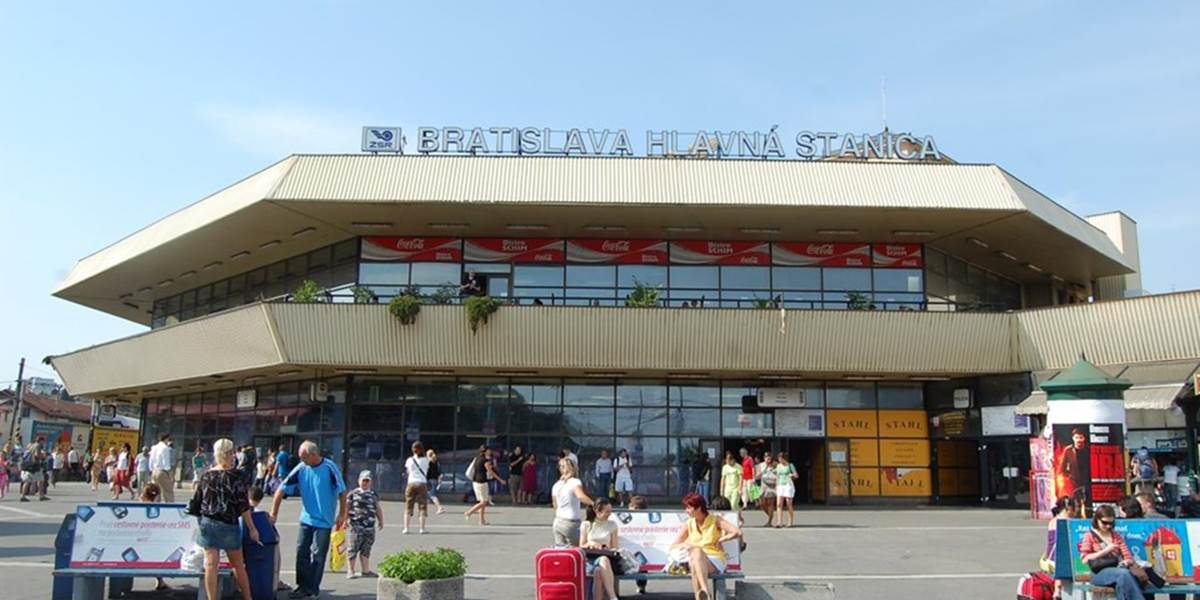 Bratislavskú hlavnú stanicu sa v sobotu chystajú upratať