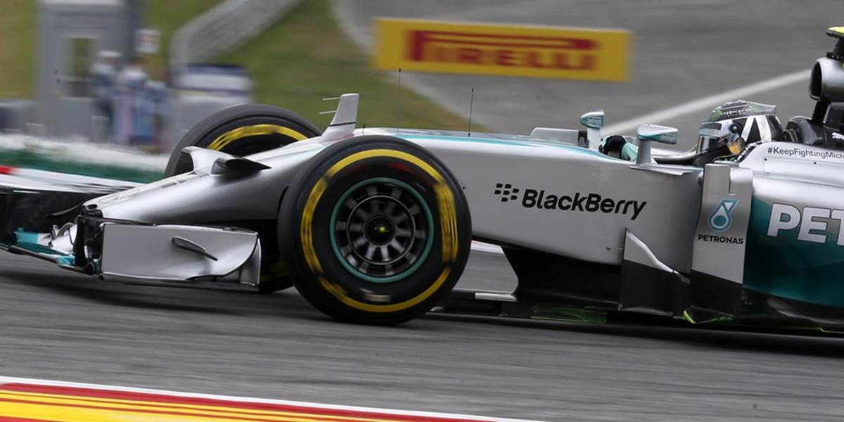 Prvý tréning na VC Rakúska pre Mercedes a Rosberga